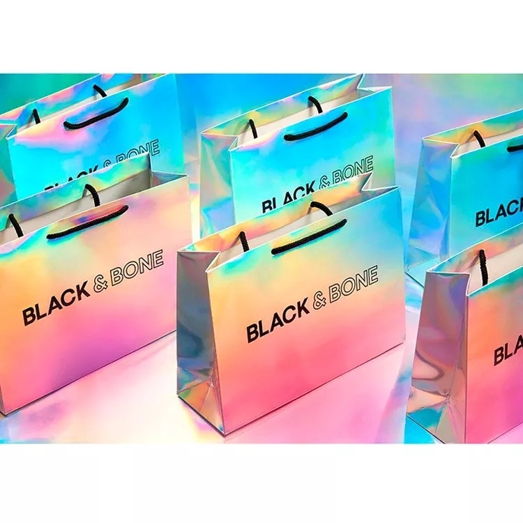 Quần áo bạc lấp lánh Túi đựng quần áo màu ba chiều Cmyk